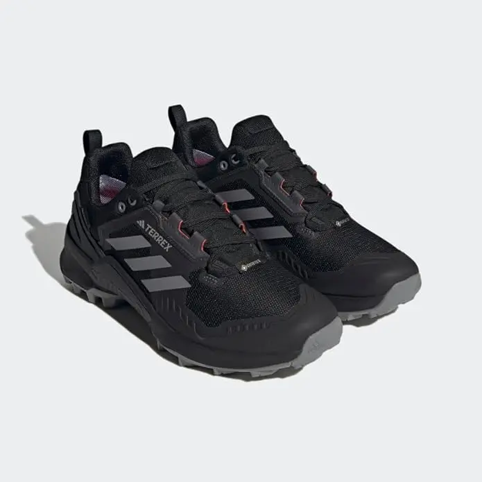TheHikingTribe A10 Adidas Terrex Swift R3 GTX