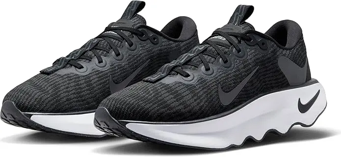 TheHikingTribe A10 Nike Motiva