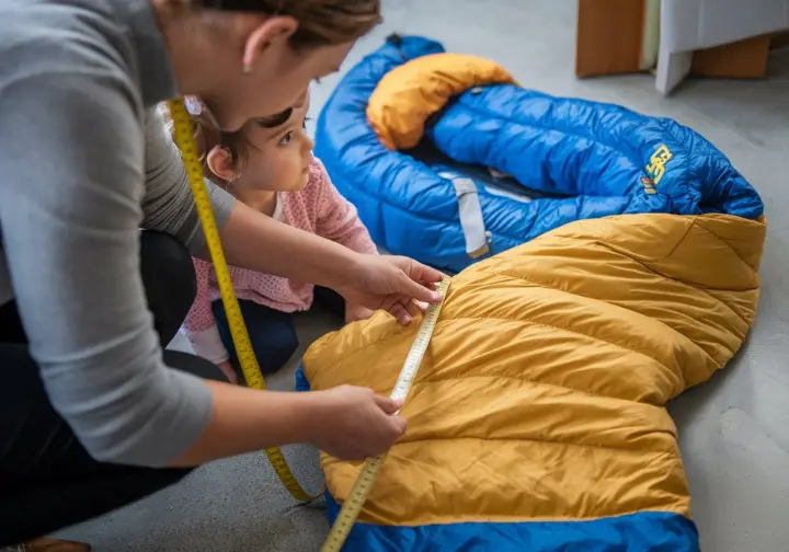 Choosing the right size children's sleeping bag