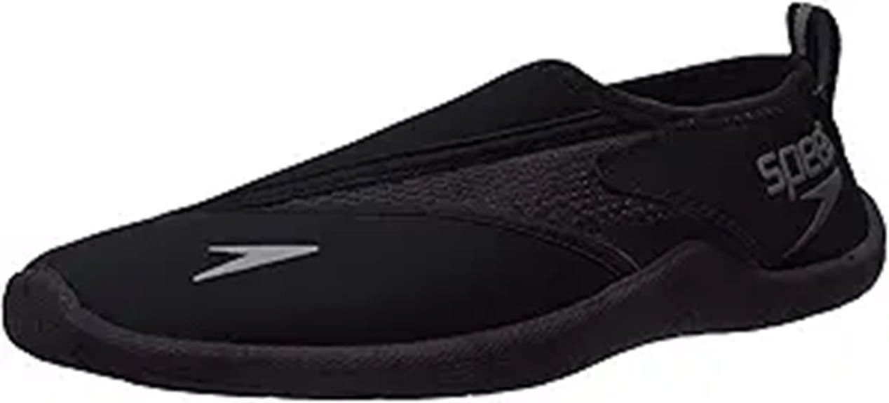 comfortable beach shoe traction