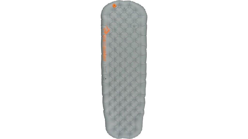 insulated lightweight sleeping pad