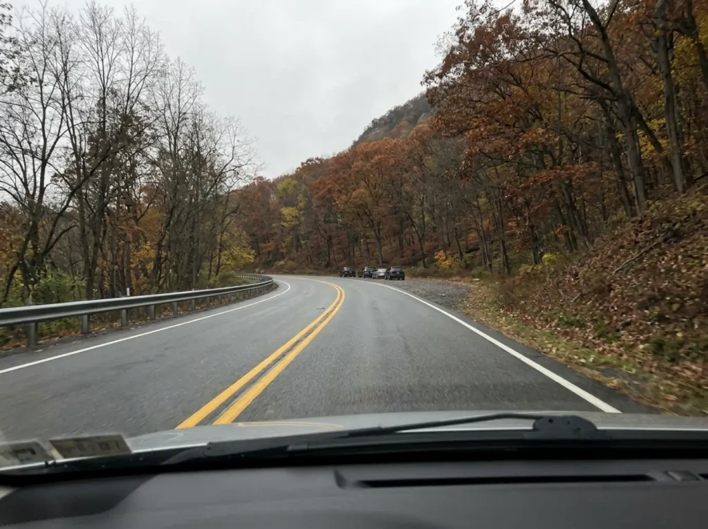 View from a car approaching the Route 9W trailhead pulloff for Storm King Mountain